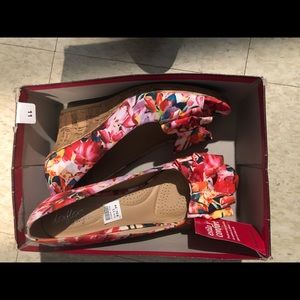 Brand new wedge heels